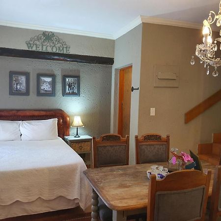 Waterhouse Guest Lodge - Indus Street Претория Номер фото