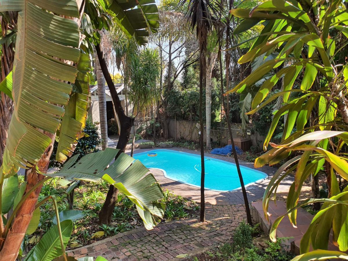 Waterhouse Guest Lodge - Indus Street Претория Экстерьер фото