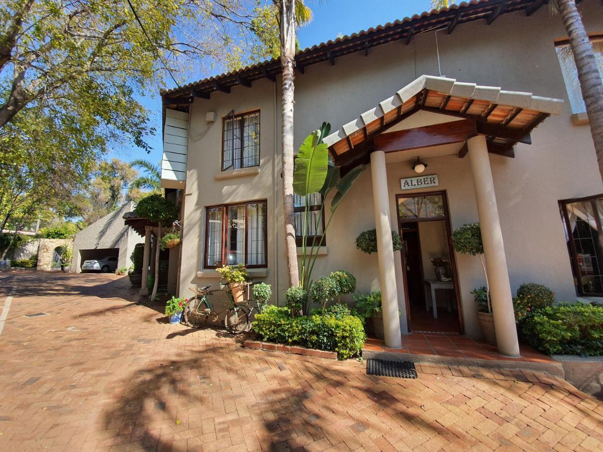 Waterhouse Guest Lodge - Indus Street Претория Экстерьер фото