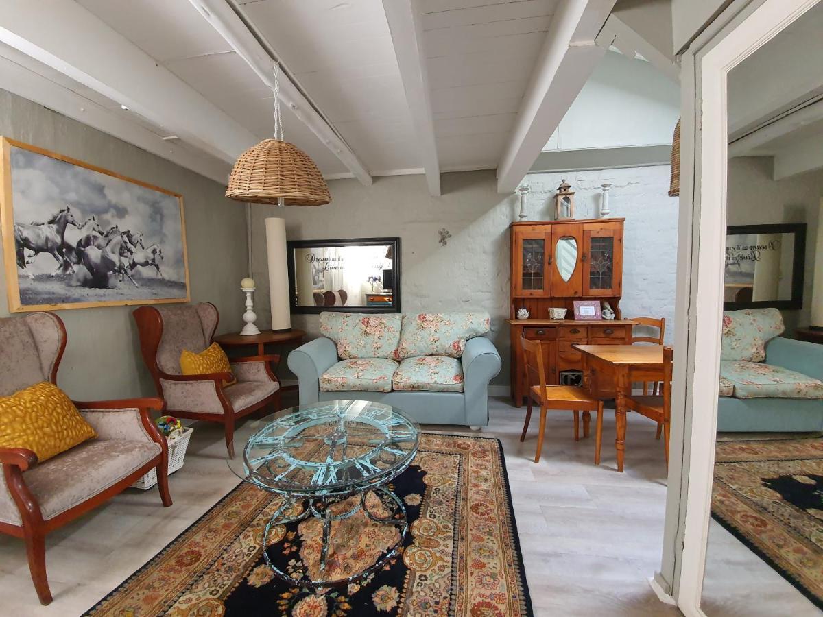 Waterhouse Guest Lodge - Indus Street Претория Экстерьер фото