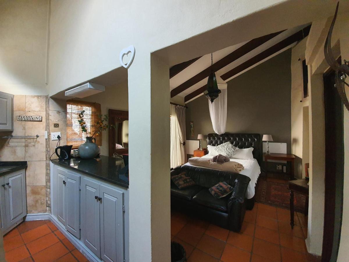 Waterhouse Guest Lodge - Indus Street Претория Экстерьер фото
