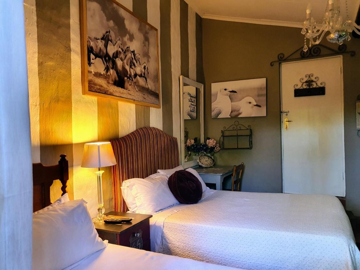Waterhouse Guest Lodge - Indus Street Претория Экстерьер фото
