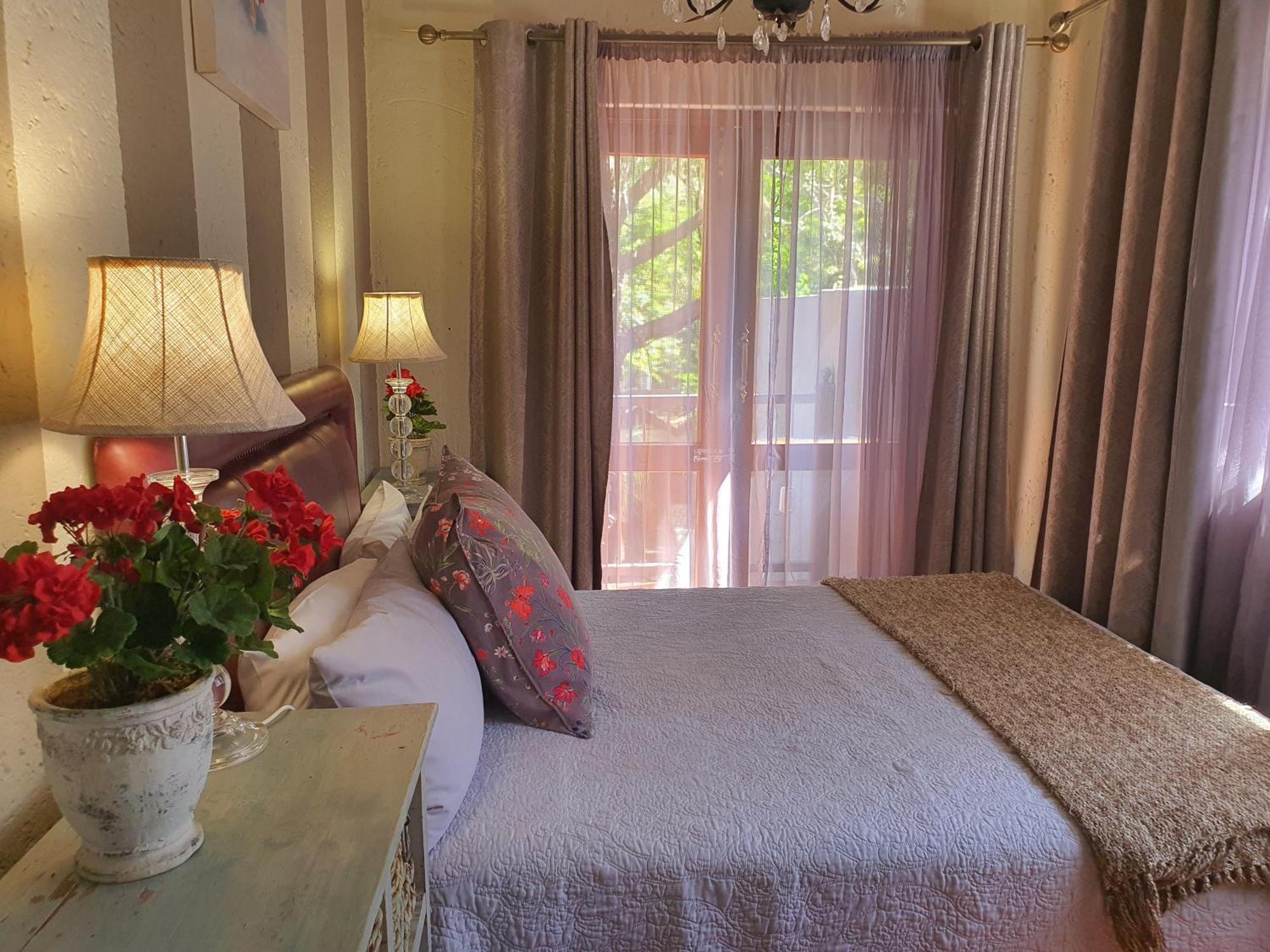 Waterhouse Guest Lodge - Indus Street Претория Номер фото