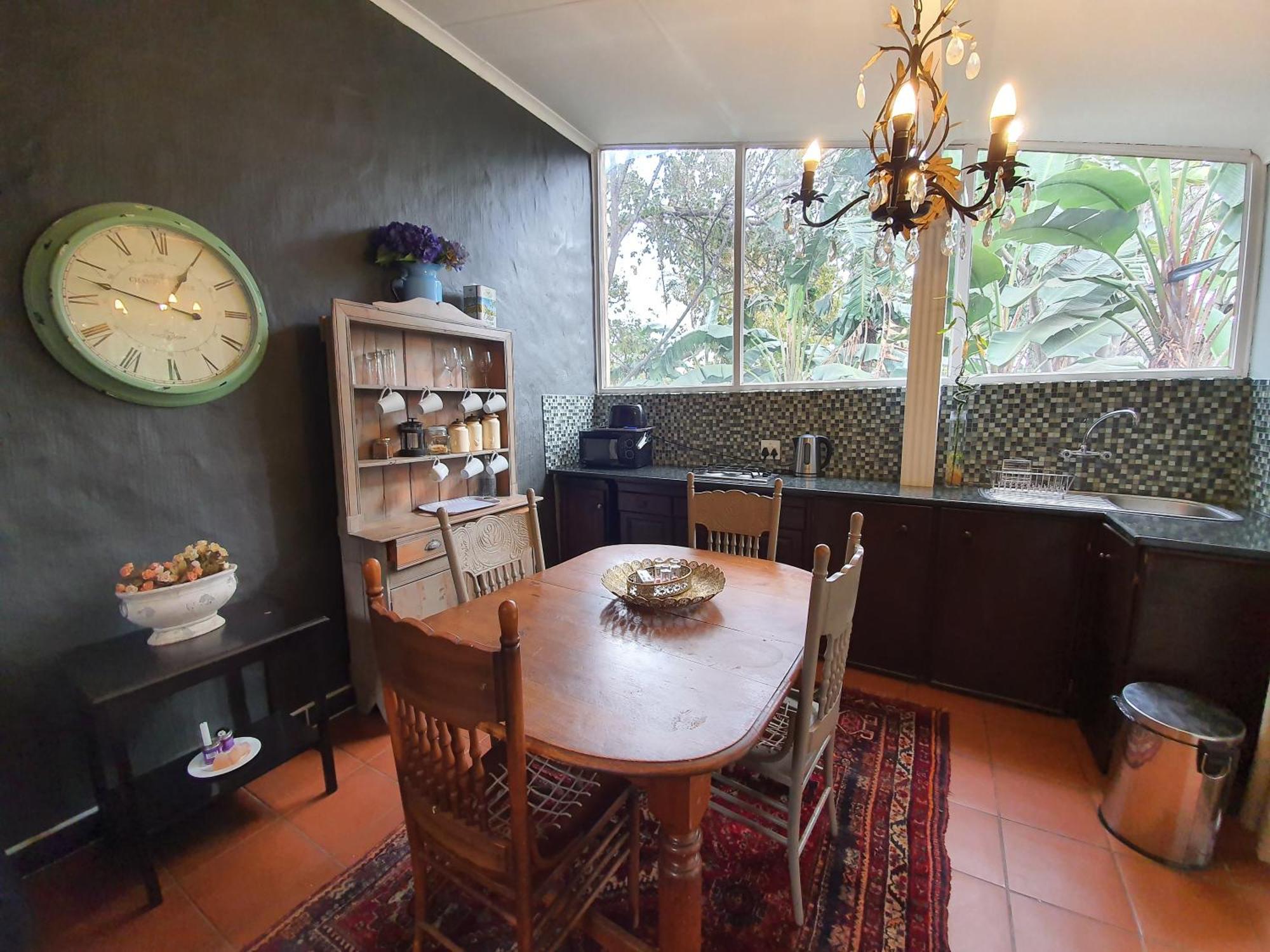 Waterhouse Guest Lodge - Indus Street Претория Номер фото
