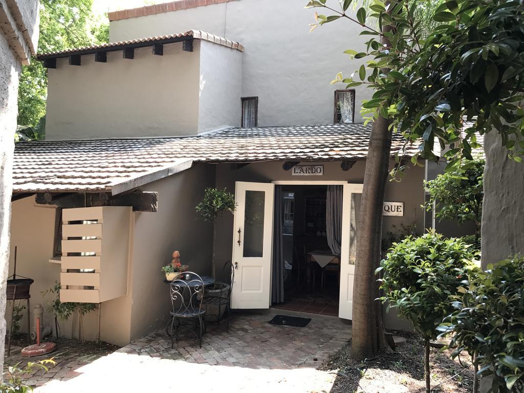 Waterhouse Guest Lodge - Indus Street Претория Экстерьер фото