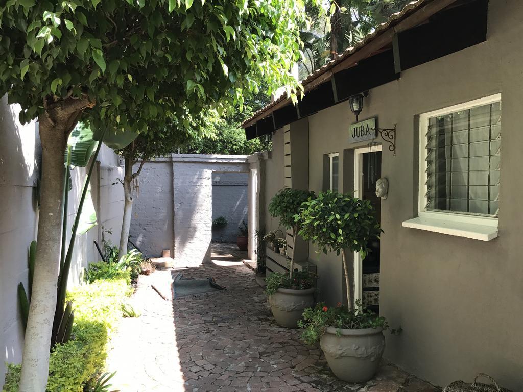 Waterhouse Guest Lodge - Indus Street Претория Экстерьер фото