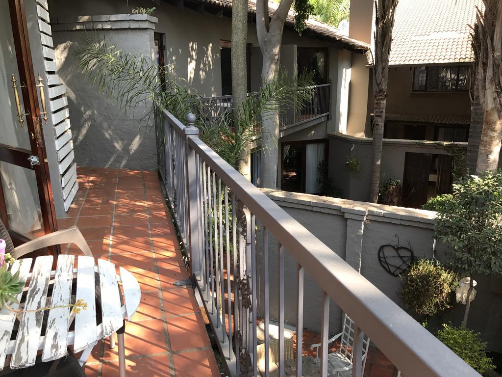 Waterhouse Guest Lodge - Indus Street Претория Экстерьер фото